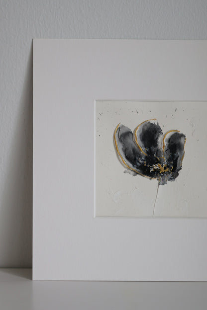 Textured mini flower II 25x25cm